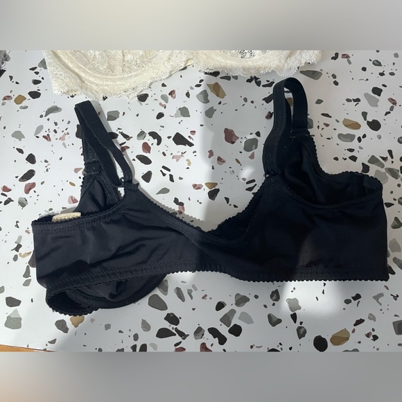 Bra Duo - Picture 3 of 6